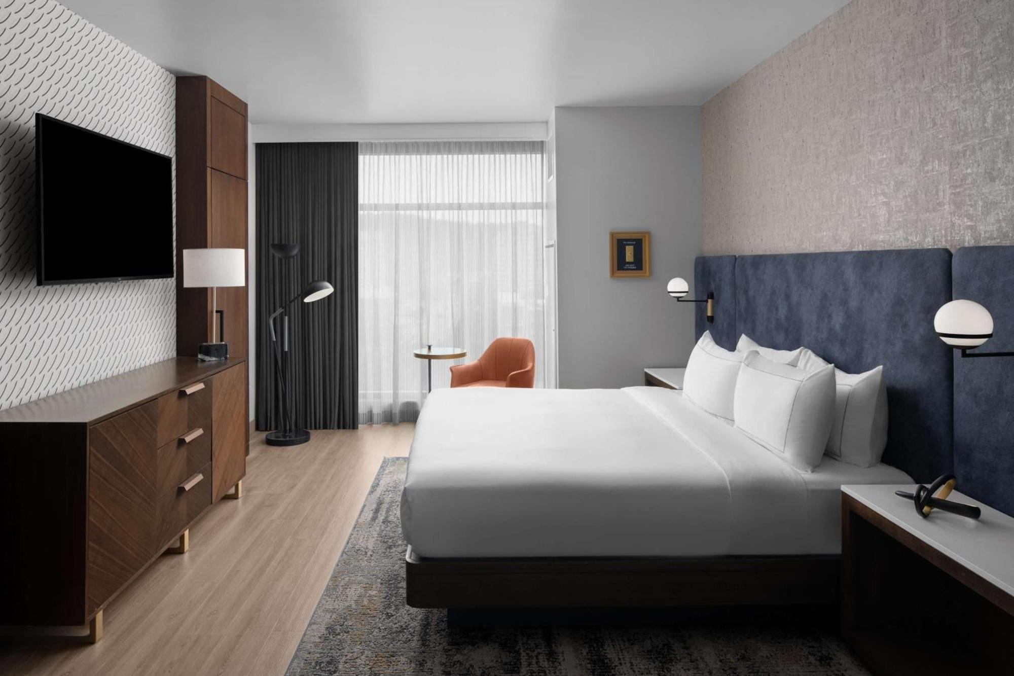 Hotel West & Main Conshohocken, Tapestry Collection Hilton Kültér fotó